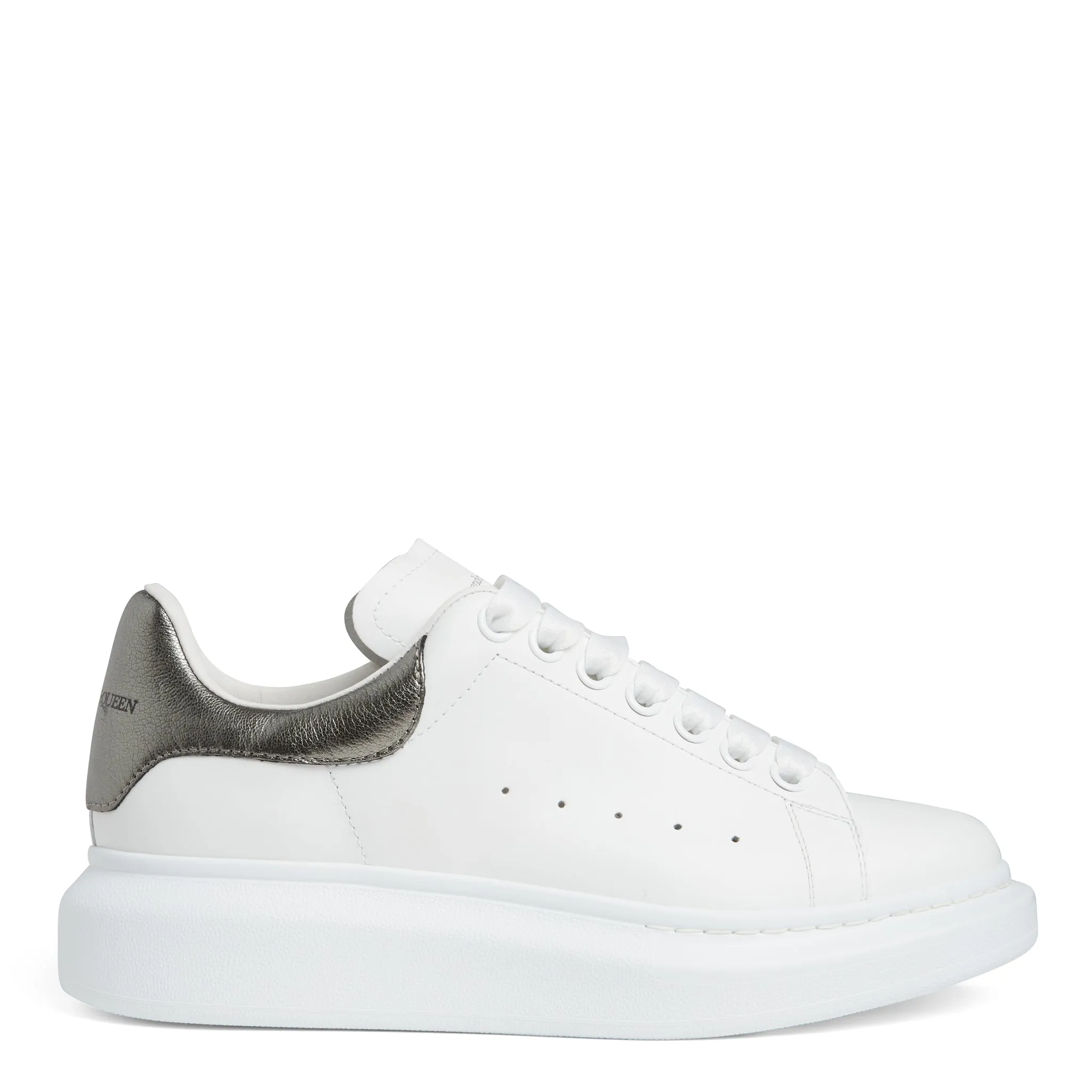 ALEXANDER MCQUEEN  Sneakers oversize in pelle bianco e argento