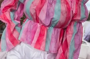 Blusa con stampa multicolor, multicolor