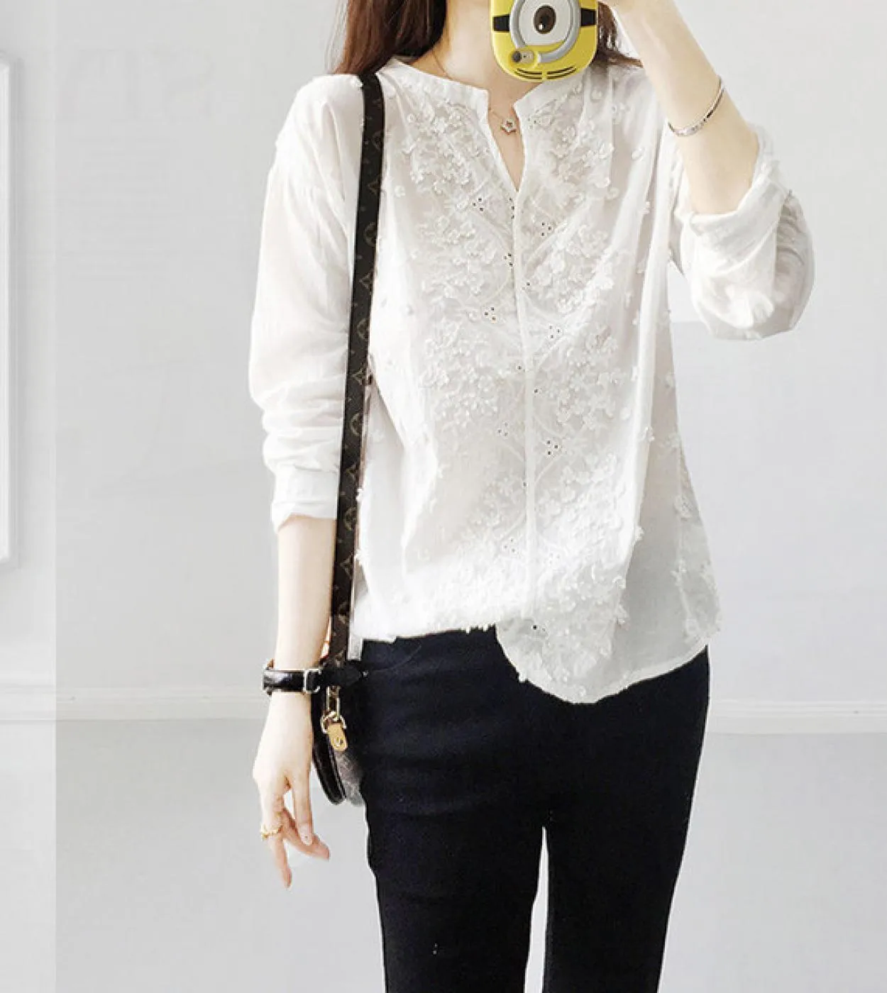Camicetta bianca da donna alla moda Camicetta elegante con ricamo in pizzo vintage Camicetta da donna Top in cotone a maniche lu