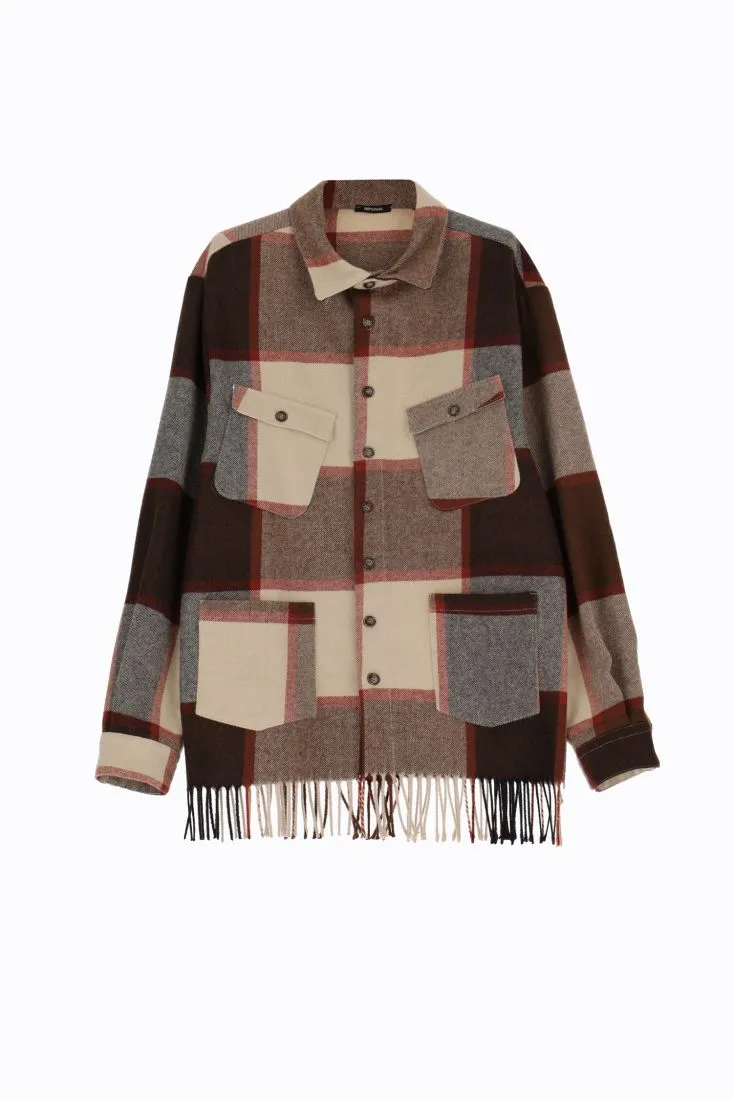 Camicia a quadri con taschini e dettaglio frange