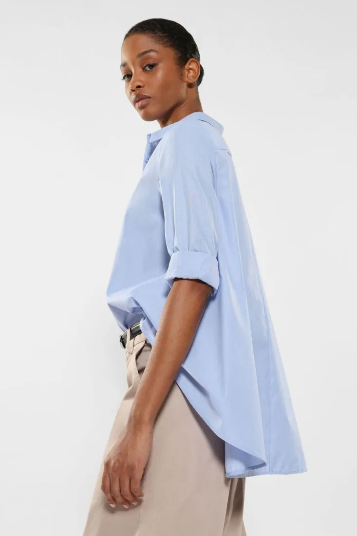 Camicia in puro cotone con orlo inferiore asimmetrico