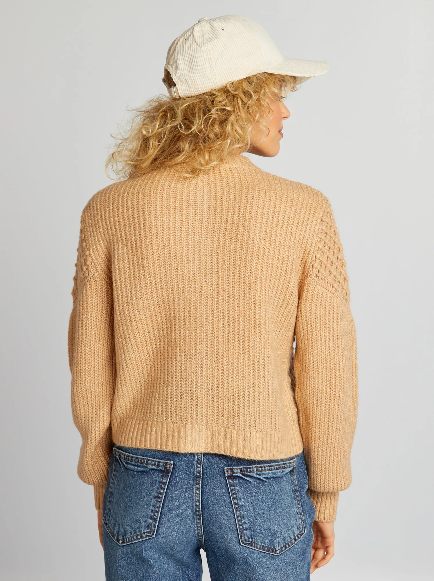 Cardigan in maglia soffice e fantasia - BEIGE