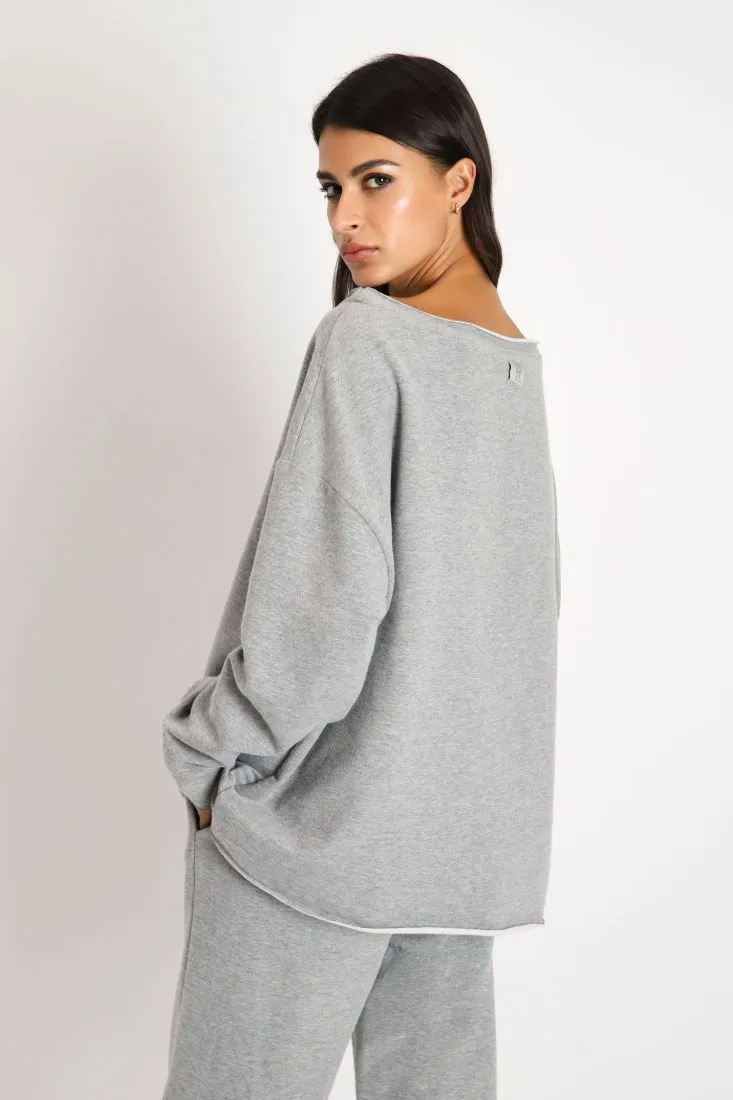 Felpa oversize con scollo a barca