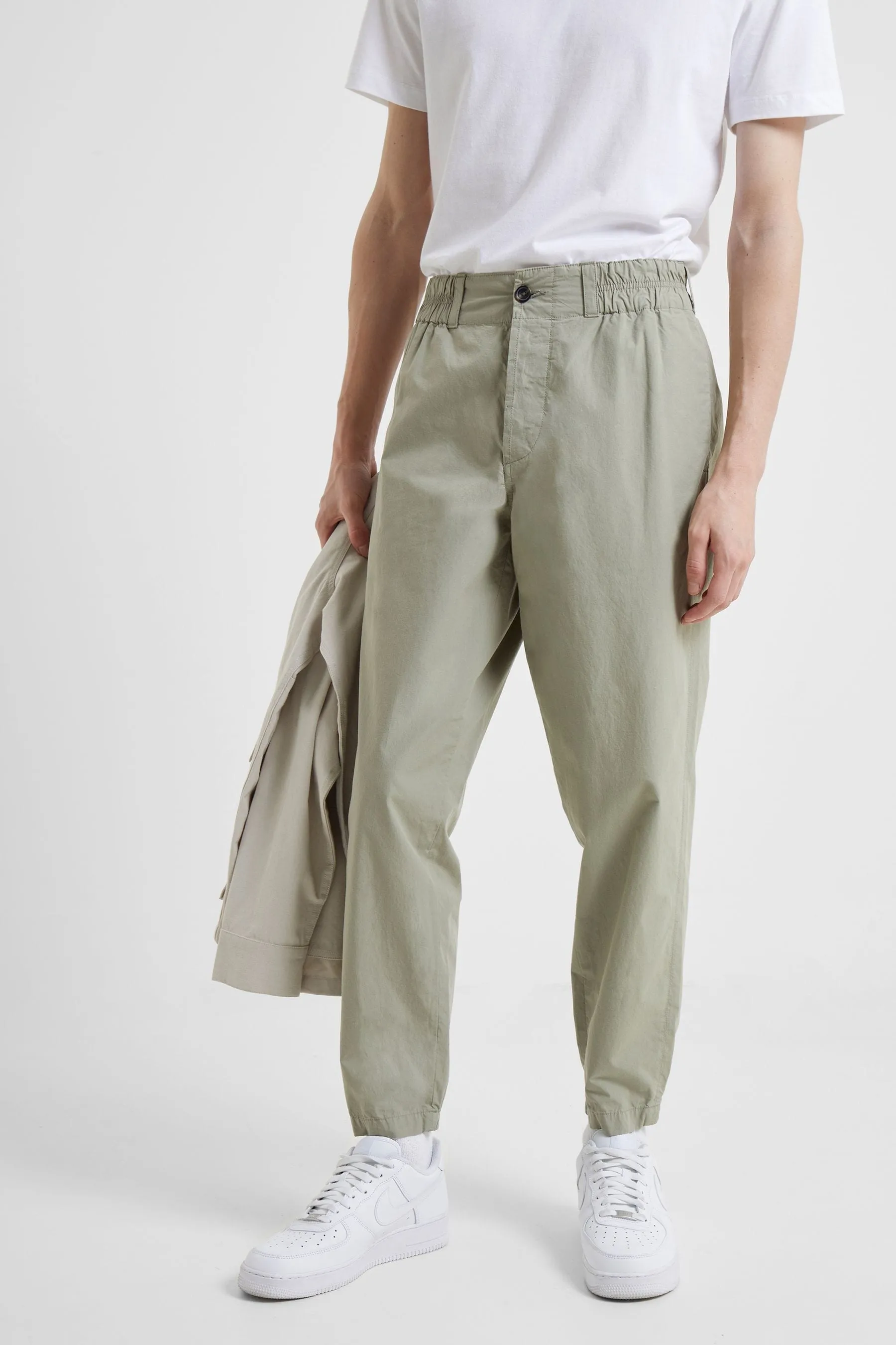 French Connection - Pantaloni chino in cotone con pantaloni chino stile militare con scritta 