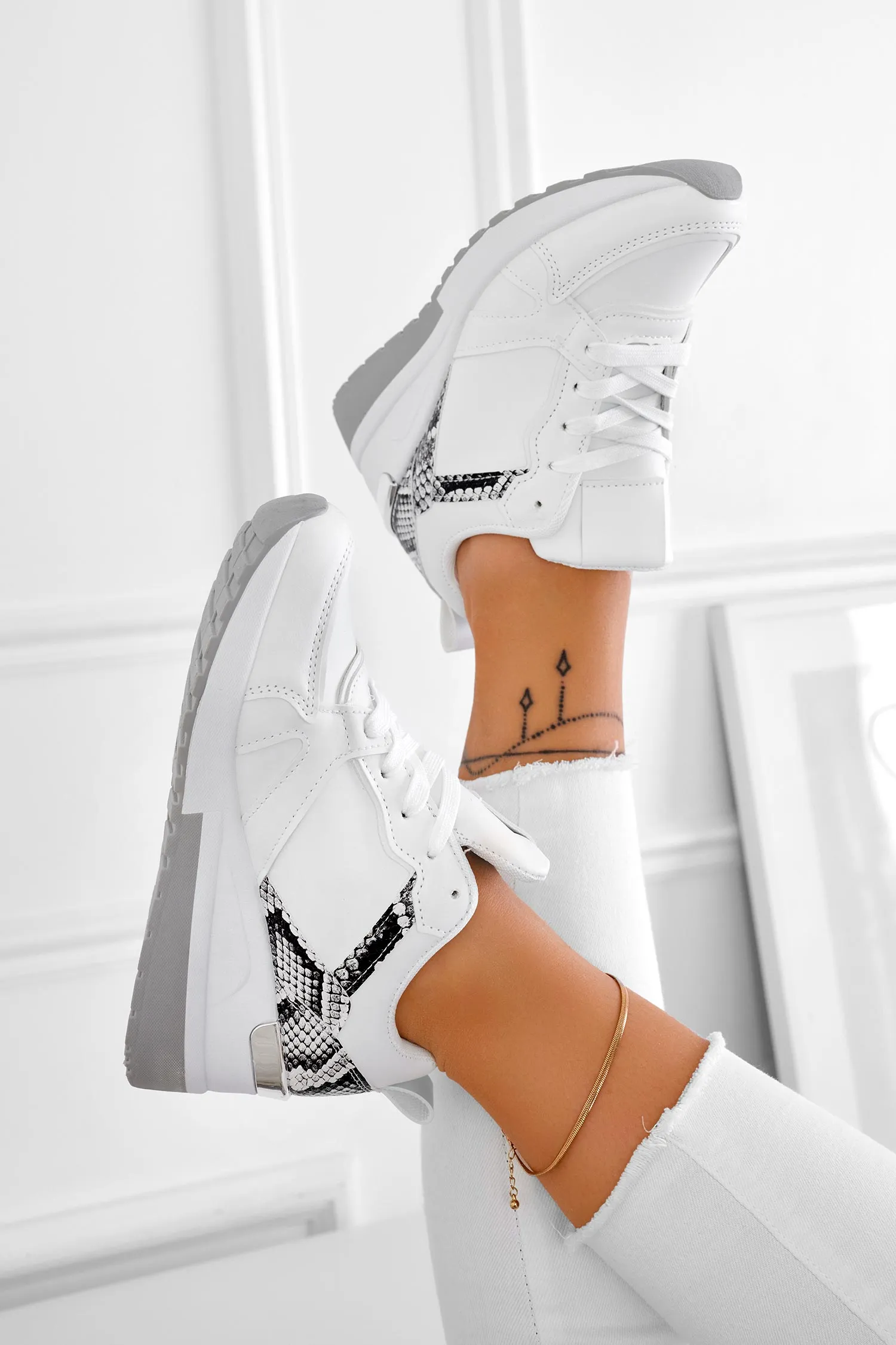 FRIENDS - Sneakers bianche con retro pitonato
