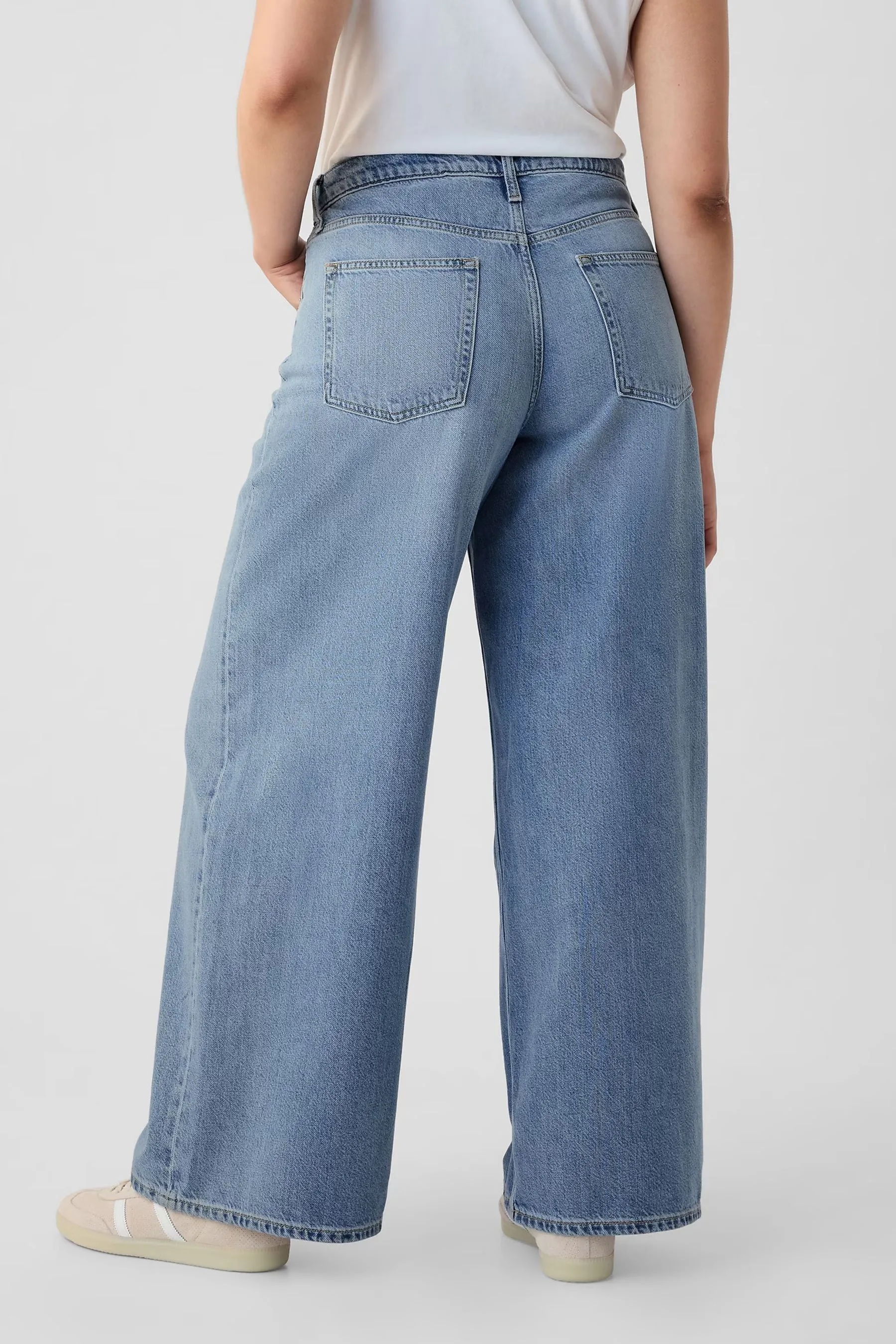 Gap Mid Rise Soft Baggy Jeans    
