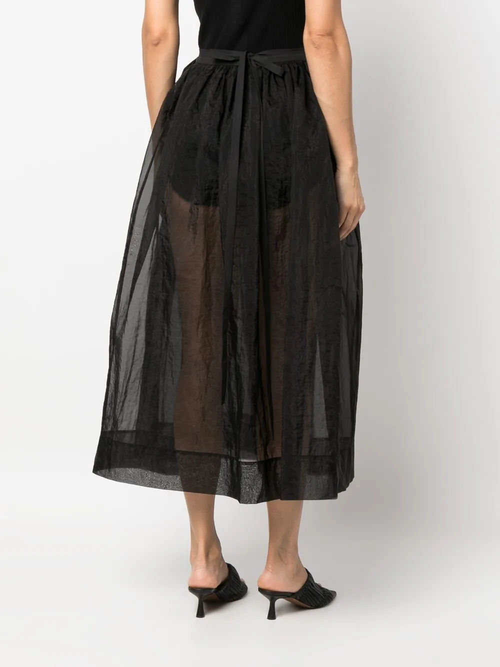 gonna in organza