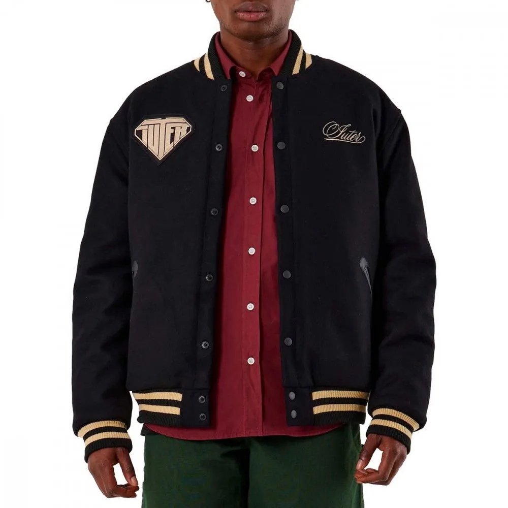 IUTER FAMILY VARSITY