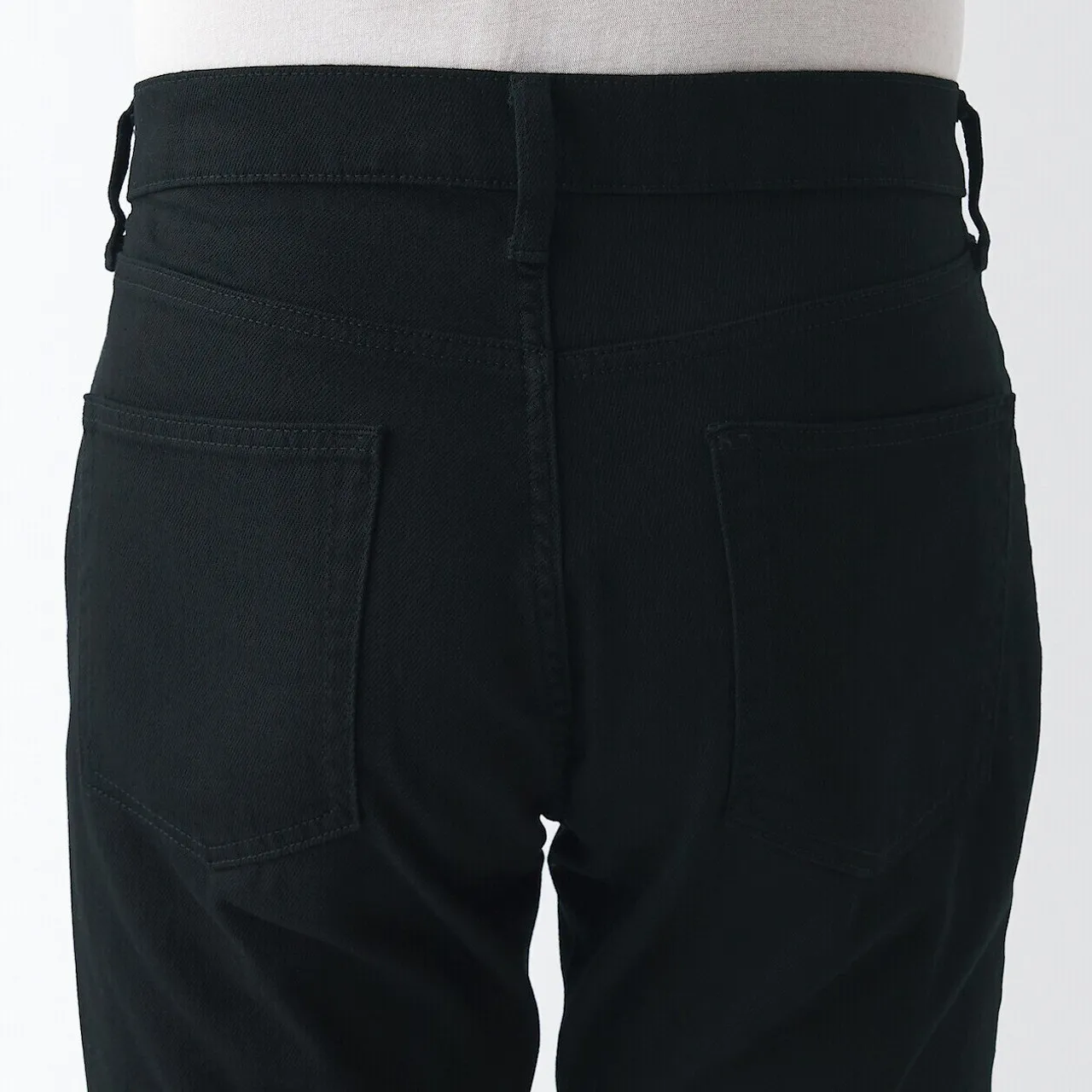 Jeans slim in denim elasticizzato Lunghezza gamba regolare SS23