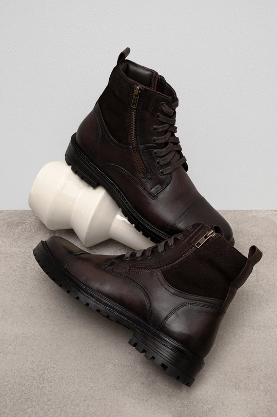 Medicine scarpe in pelle