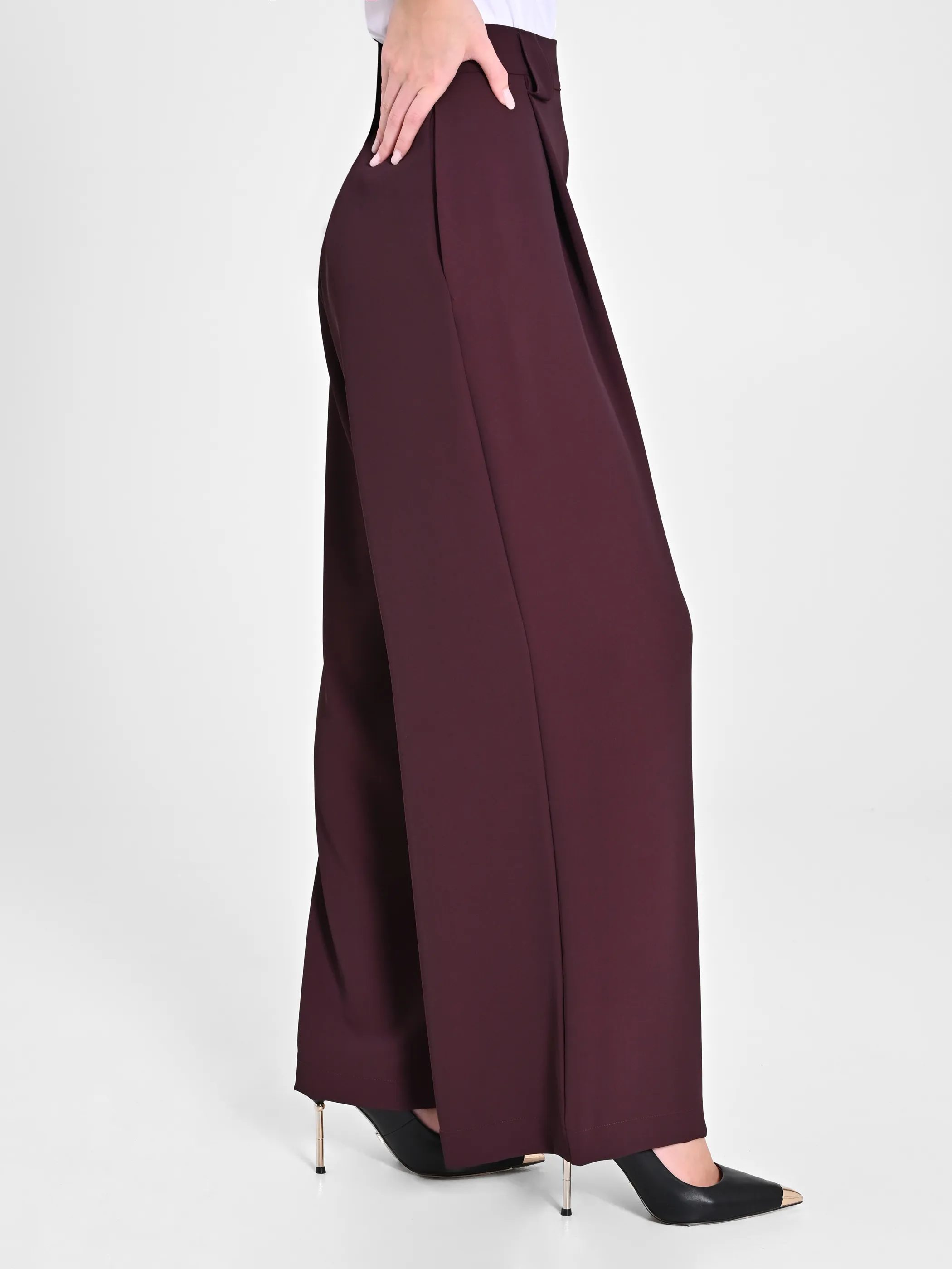      Pantaloni ampi color Melanzana     