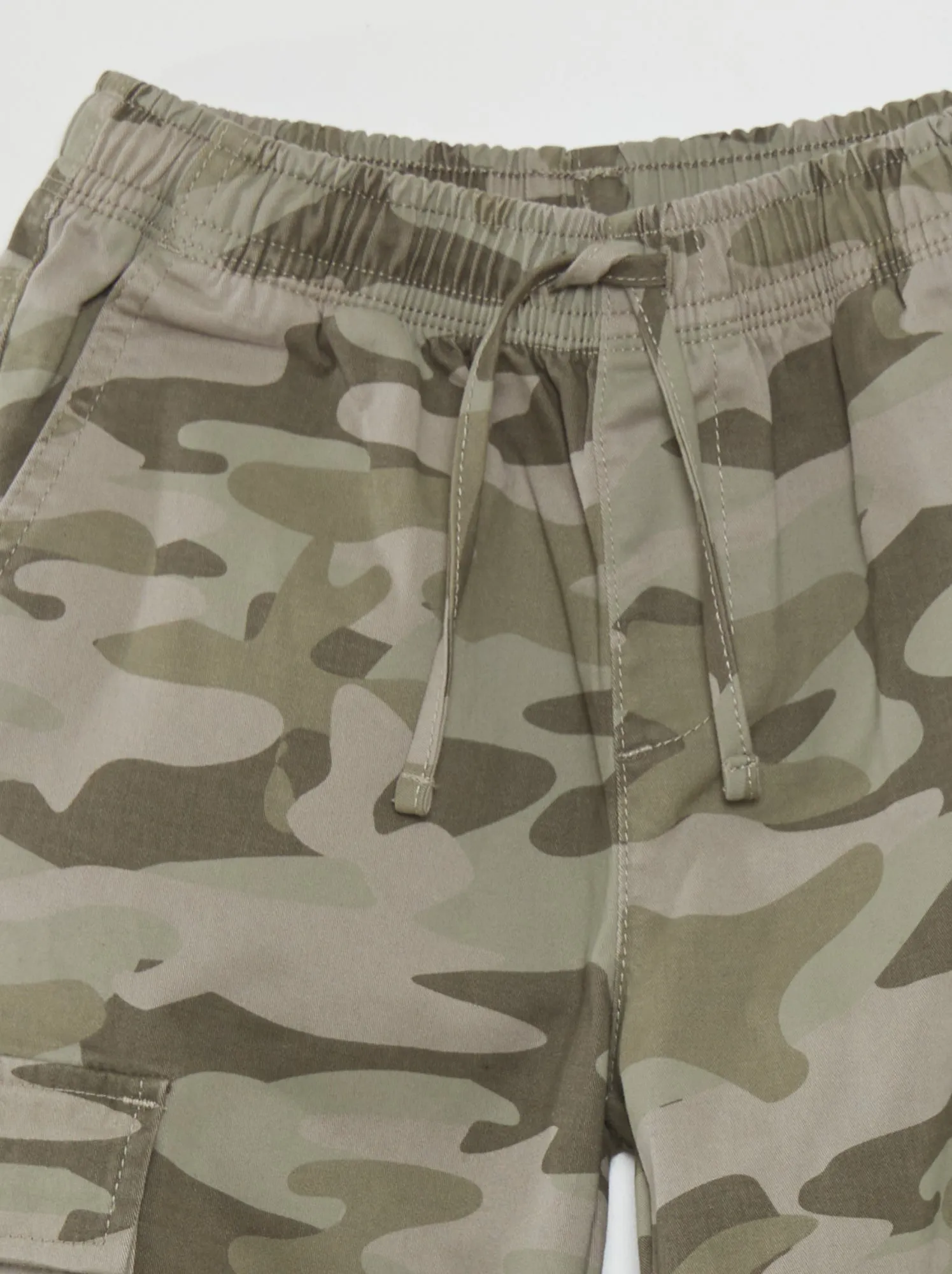 Pantaloni cargo mimetici - KAKI