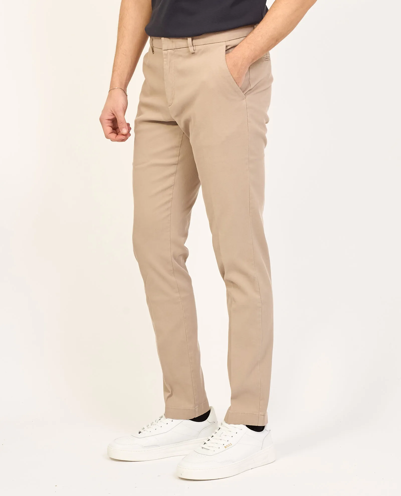 Pantaloni chino Boss slim fit elasticizzati