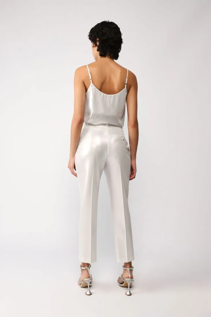 Pantaloni slim-fit con piega stirata