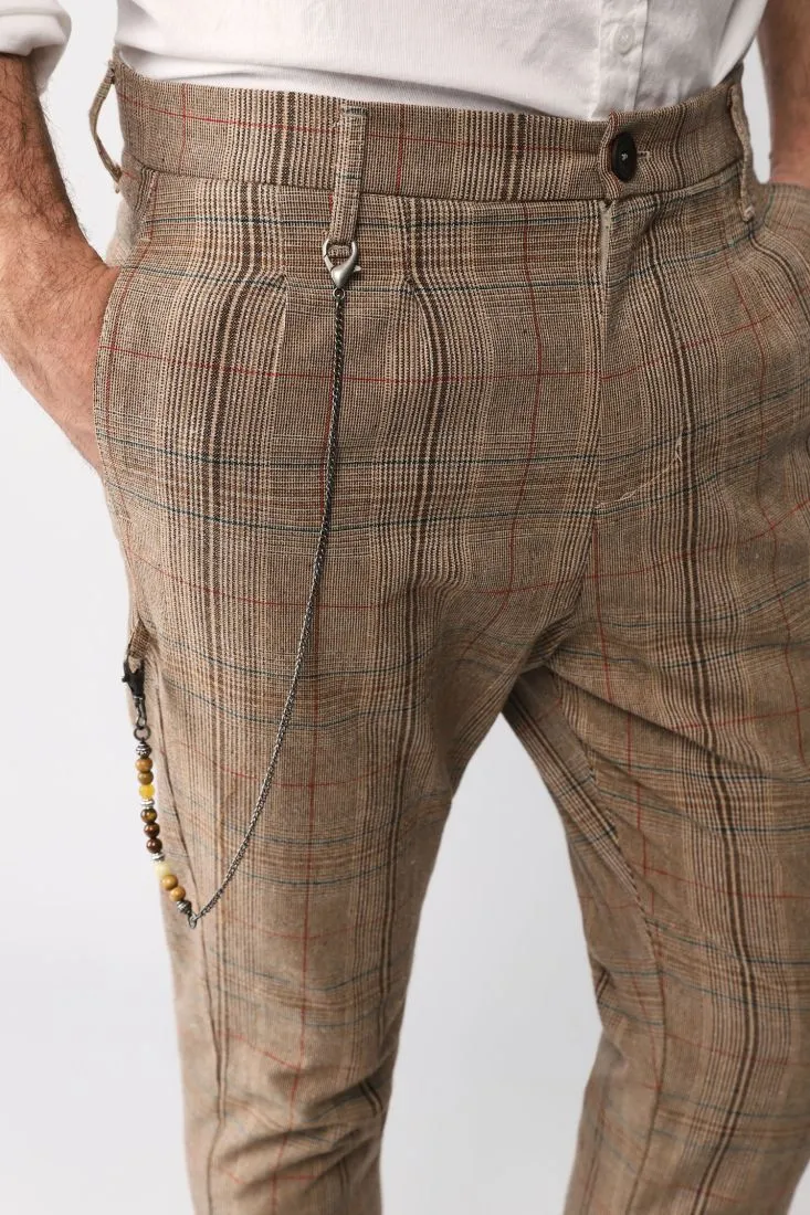 Pantaloni straight fantasia Principe di Galles con pinces e catena