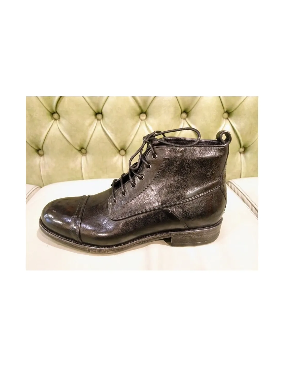 Stivaletti stringati da uomo eleganti